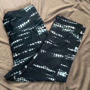 blue patterned leggings